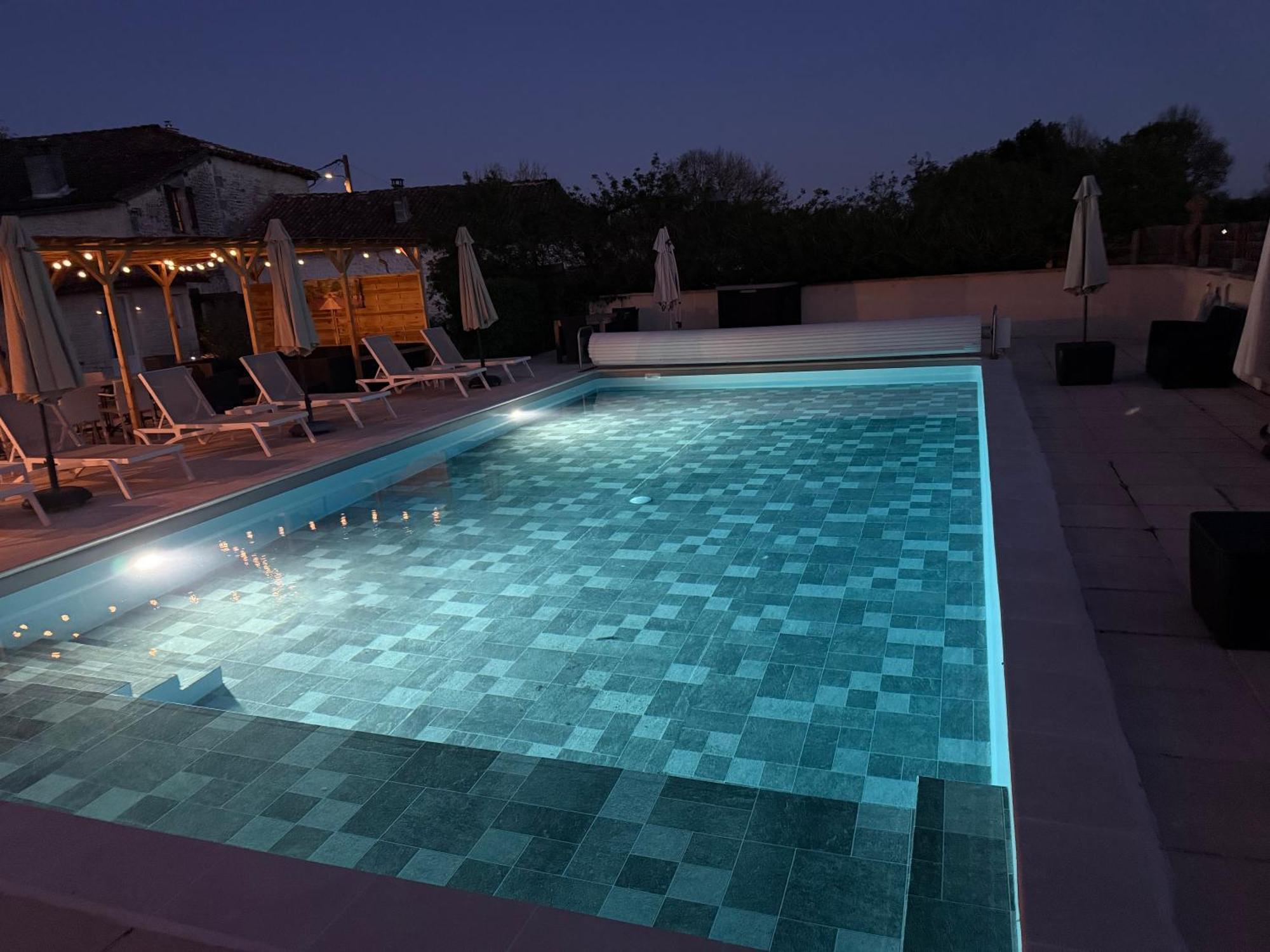 Chambre D'Hotes Naturiste Le Jardin Des Hirondelles Blanzaguet-Saint-Cybard Exterior foto